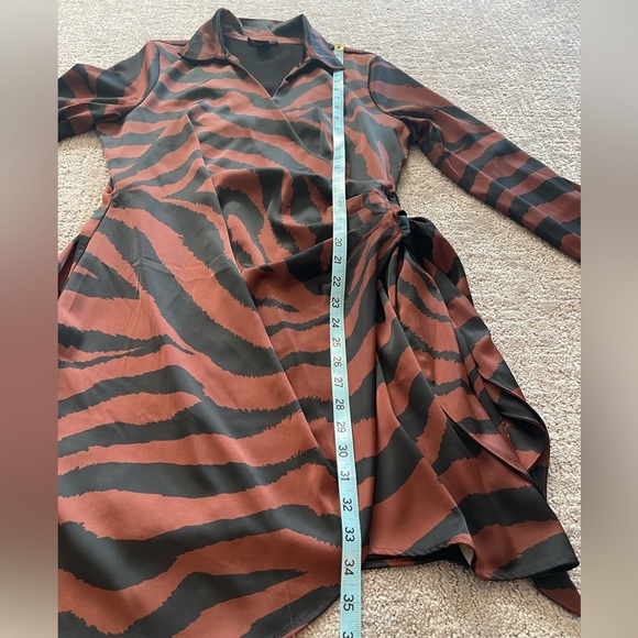 House of Harlow 1960 Brown and Black Zebra Print Long Sleeve Mini Dress, Size L - Picture 9 of 15